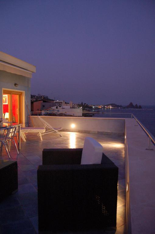 La Terrazza Sul Mare Bed and Breakfast Aci Castello Værelse billede